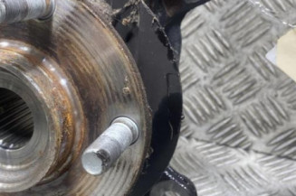 Pivot de moyeu avant droit NISSAN QASHQAI 1