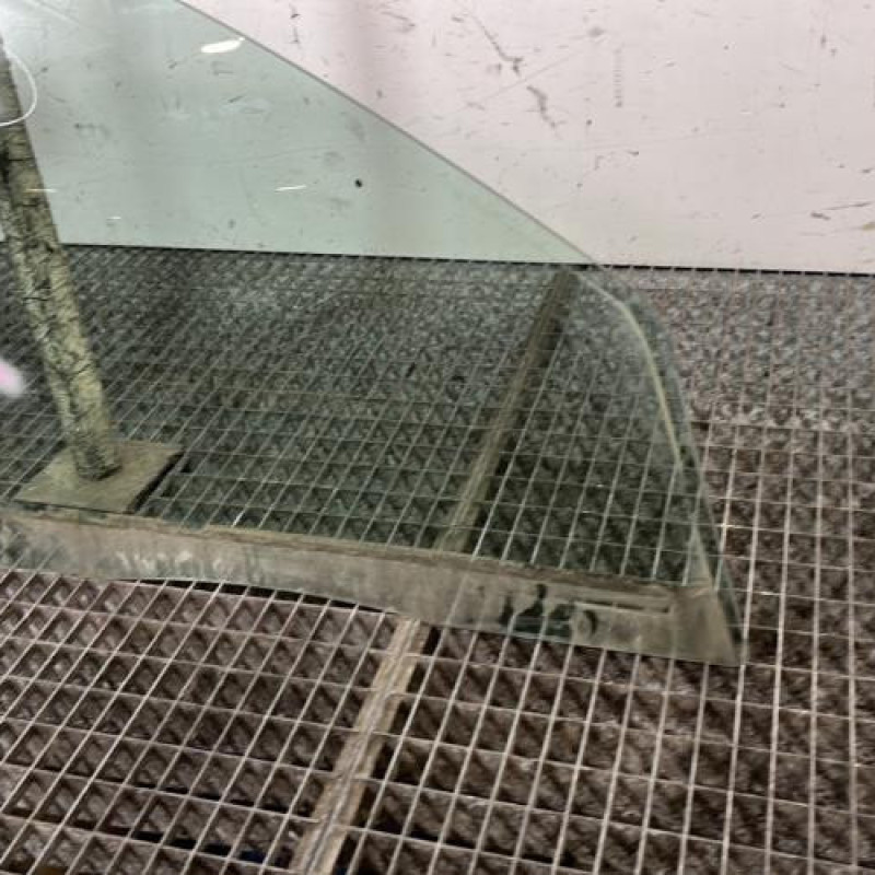 Vitre avant droit FORD MONDEO 2 Photo n°2