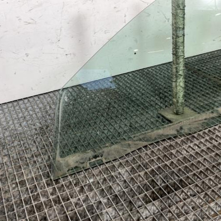 Vitre avant gauche FORD MONDEO 2