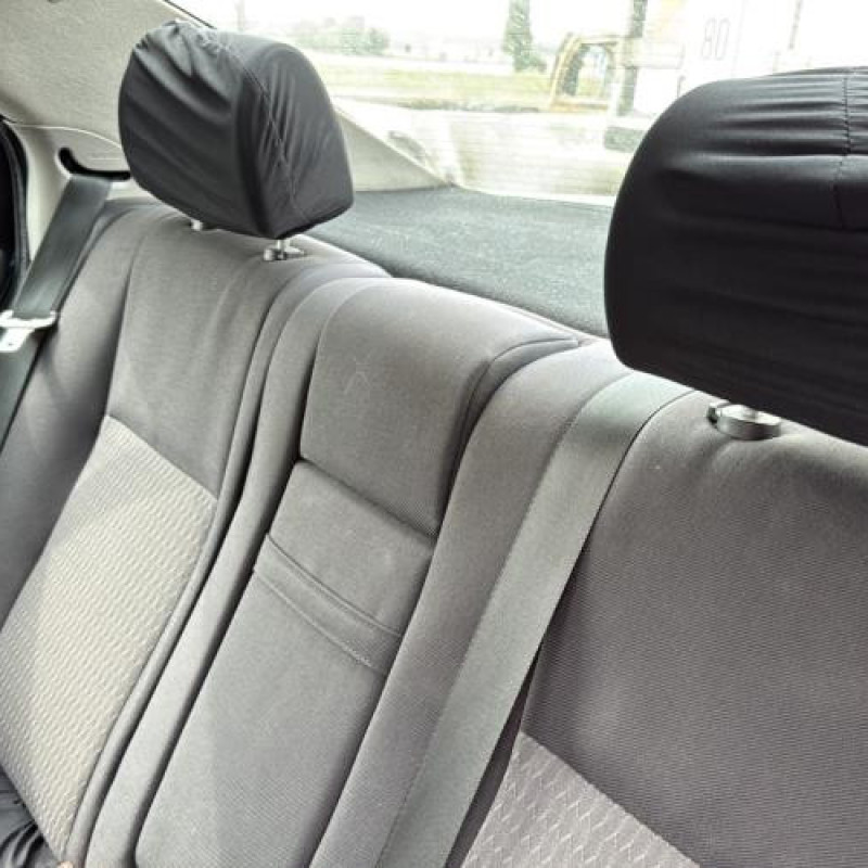 Vitre avant gauche FORD MONDEO 2 Photo n°12