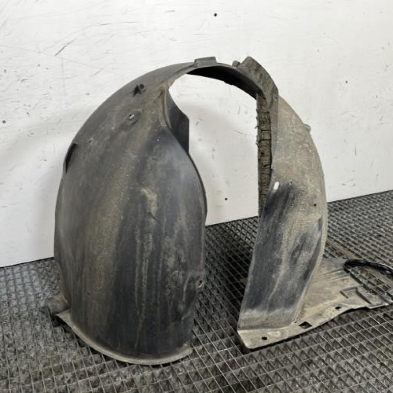 Pare boue avant gauche PEUGEOT 207 Photo n°3