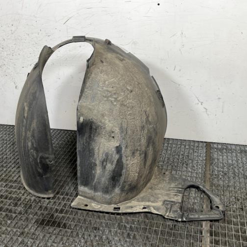 Pare boue avant gauche PEUGEOT 207 Photo n°4