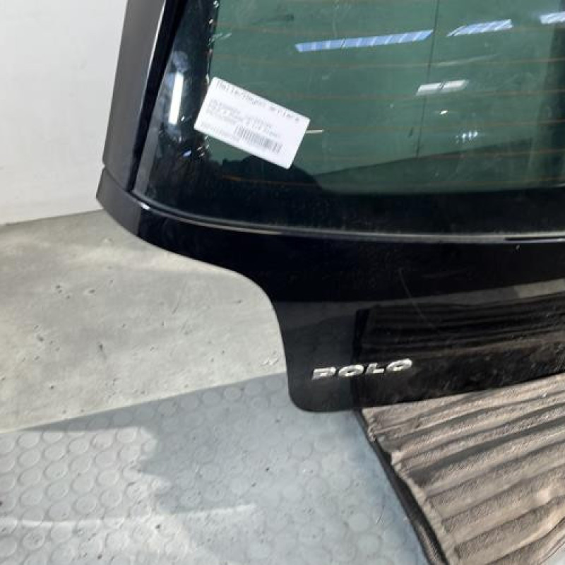 Malle/Hayon arriere VOLKSWAGEN POLO 4 Photo n°5