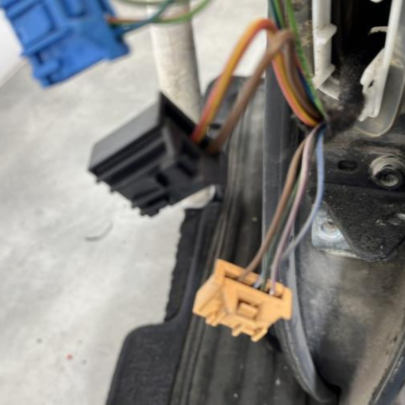 Porte arriere gauche VOLKSWAGEN POLO 4 Photo n°1