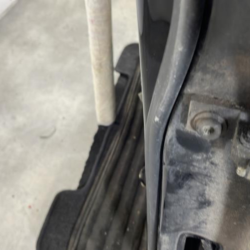 Porte avant gauche VOLKSWAGEN POLO 4 Photo n°2