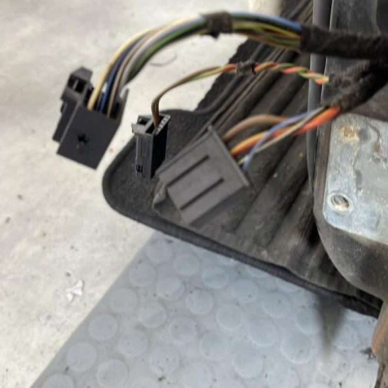 Porte avant gauche VOLKSWAGEN POLO 4 Photo n°3