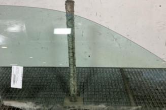 Vitre avant droit VOLKSWAGEN POLO 4 Photo n°1