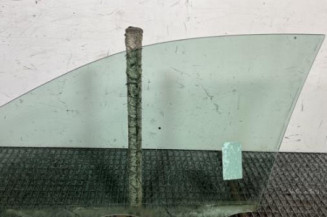 Vitre avant droit VOLKSWAGEN POLO 4