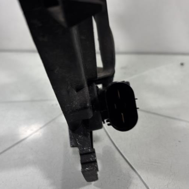 Moto ventilateur radiateur OPEL CORSA C Photo n°3