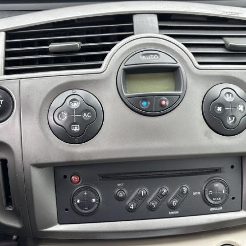 Interrupteur de leve vitre arriere gauche RENAULT SCENIC 2 Photo n°20