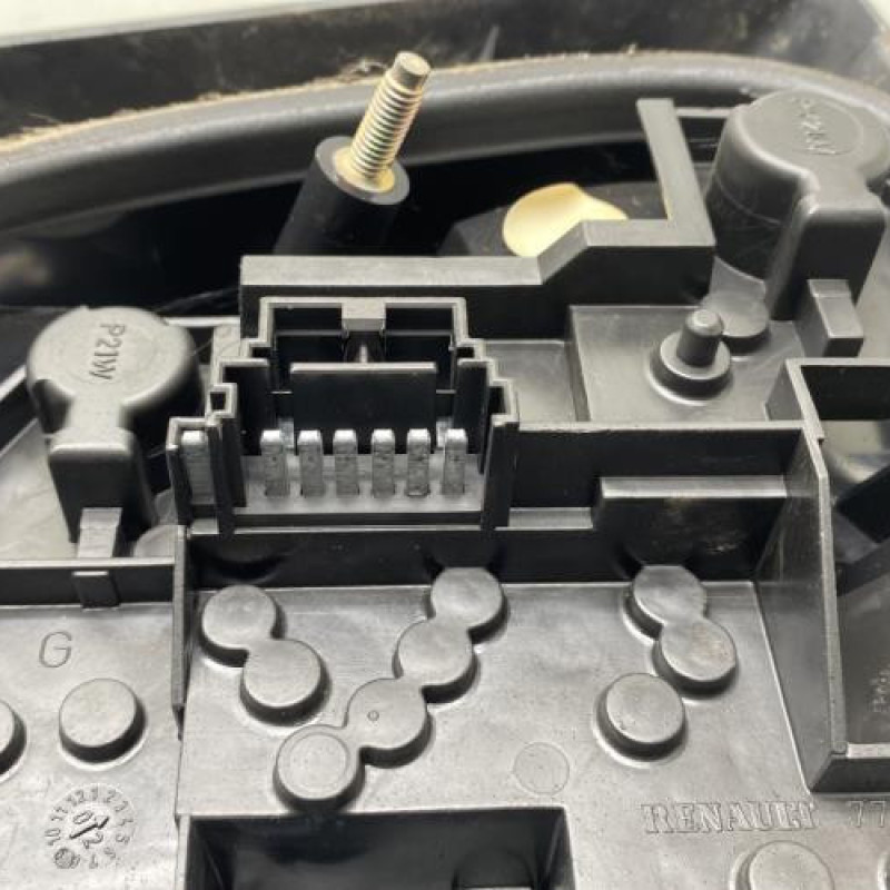 Feu arriere principal gauche (feux) RENAULT MEGANE 1 Photo n°3