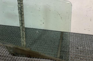 Vitre arriere droit PEUGEOT 307