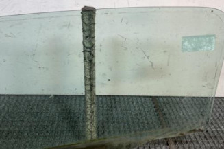 Vitre arriere droit PEUGEOT 307