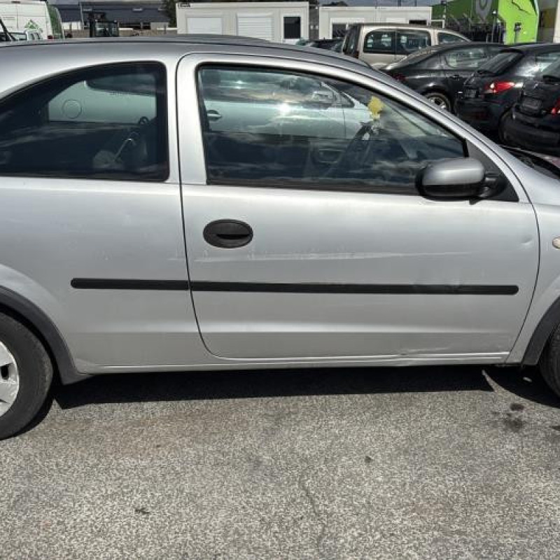 Poignee porte avant gauche OPEL CORSA C Photo n°10