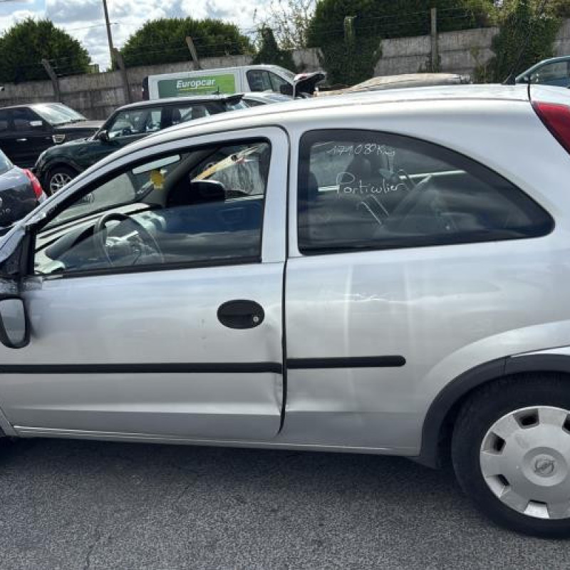 Pompe à carburant OPEL CORSA C Photo n°10