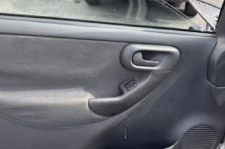 Pompe à carburant OPEL CORSA C