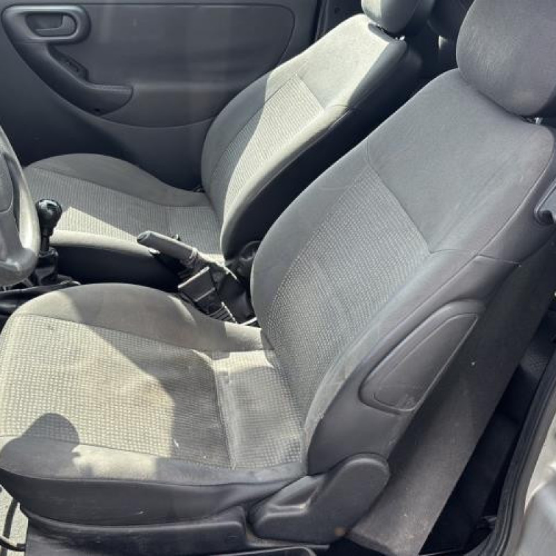 Pompe à carburant OPEL CORSA C Photo n°16