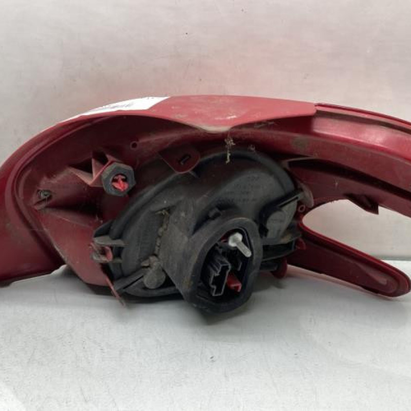 Feu arriere principal gauche (feux) PEUGEOT 208 1 Photo n°2