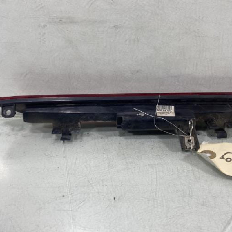 Feu arriere stop central PEUGEOT 206 Photo n°4