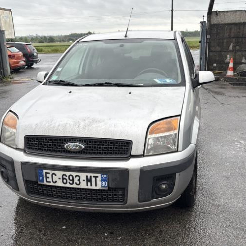 Face avant FORD FUSION Photo n°13