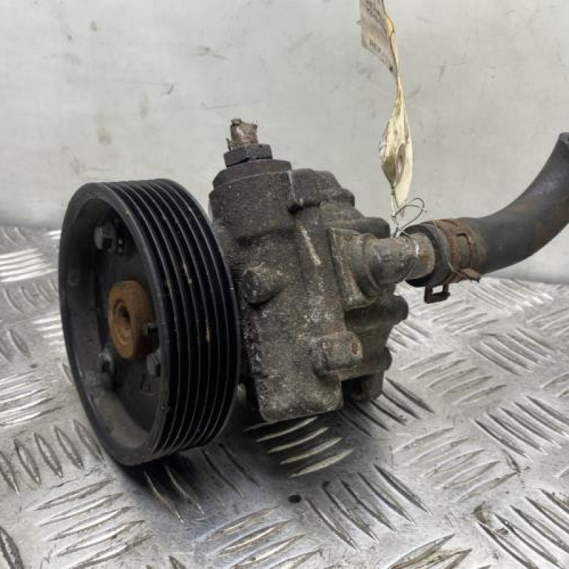 Pompe de direction RENAULT MASTER 2 Photo n°1