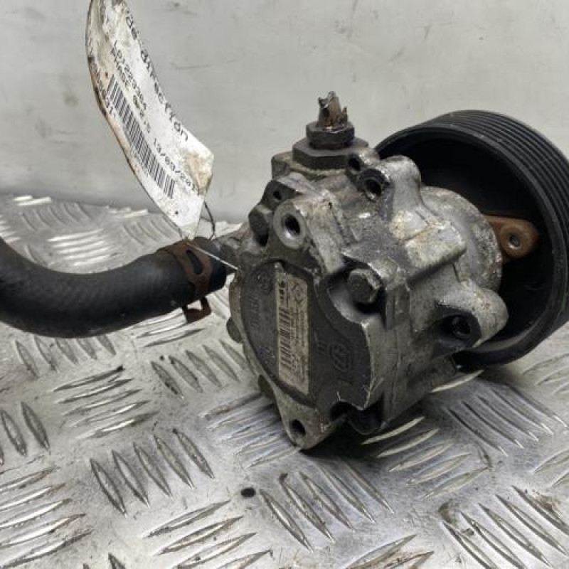 Pompe de direction RENAULT MASTER 2 Photo n°3