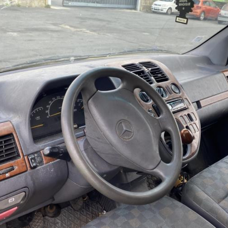 Poignee porte avant droit MERCEDES VITO 638 Photo n°14