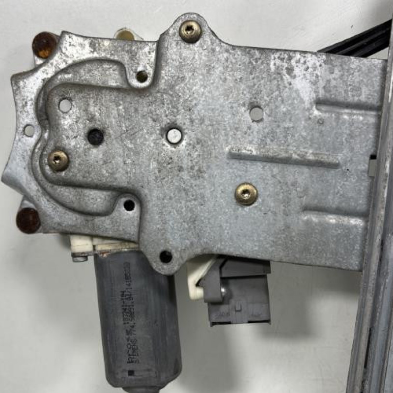 Leve vitre electrique avant gauche CITROEN XSARA PICASSO Photo n°5