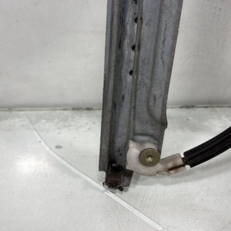 Leve vitre electrique avant gauche CITROEN XSARA PICASSO Photo n°6