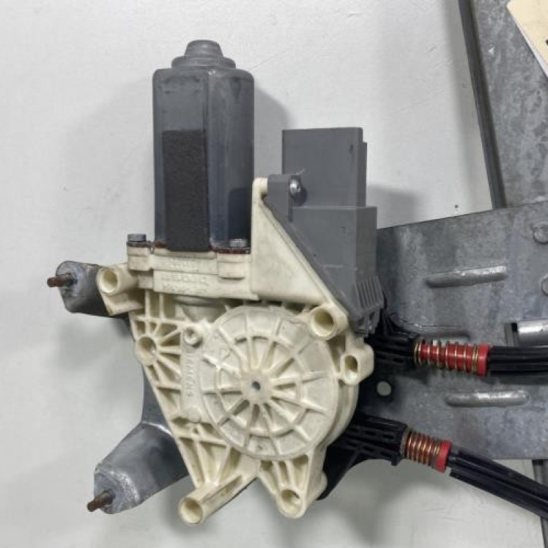 Leve vitre electrique avant gauche CITROEN XSARA PICASSO Photo n°9