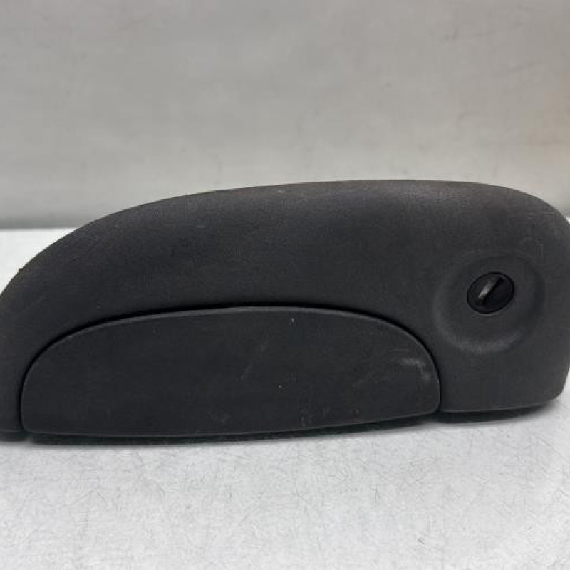 Poignee porte avant gauche RENAULT KANGOO 1 Photo n°1