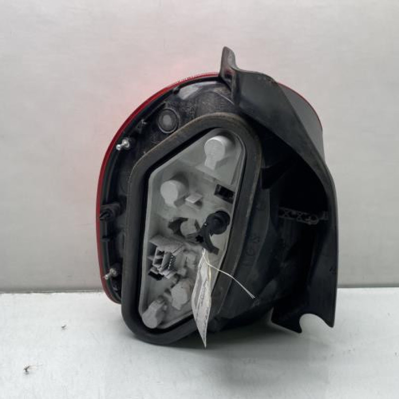 Feu arriere principal droit (feux) RENAULT MODUS Photo n°2