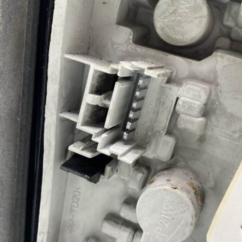 Feu arriere principal droit (feux) RENAULT MODUS Photo n°3