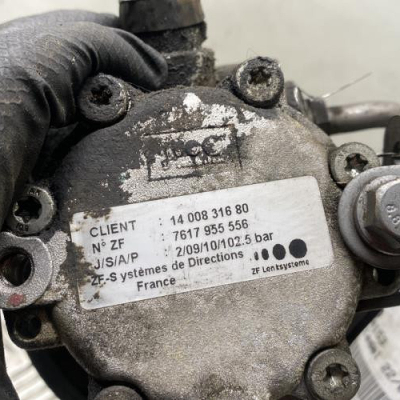 Pompe de direction PEUGEOT EXPERT 2 Photo n°4