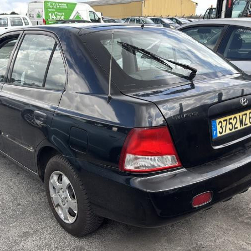 Feu arriere principal droit (feux) HYUNDAI ACCENT 2 Photo n°17
