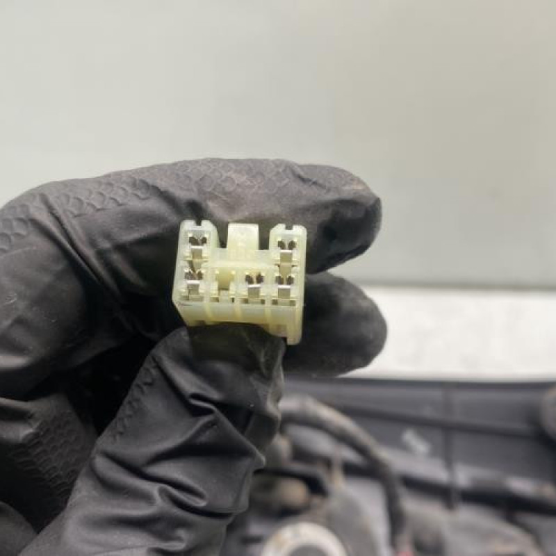 Feu arriere principal gauche (feux) DAIHATSU SIRION 1 Photo n°3