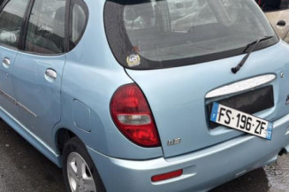 Moteur essuie glace arriere DAIHATSU SIRION 1