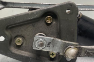 Moteur essuie glace avant DAIHATSU SIRION 1