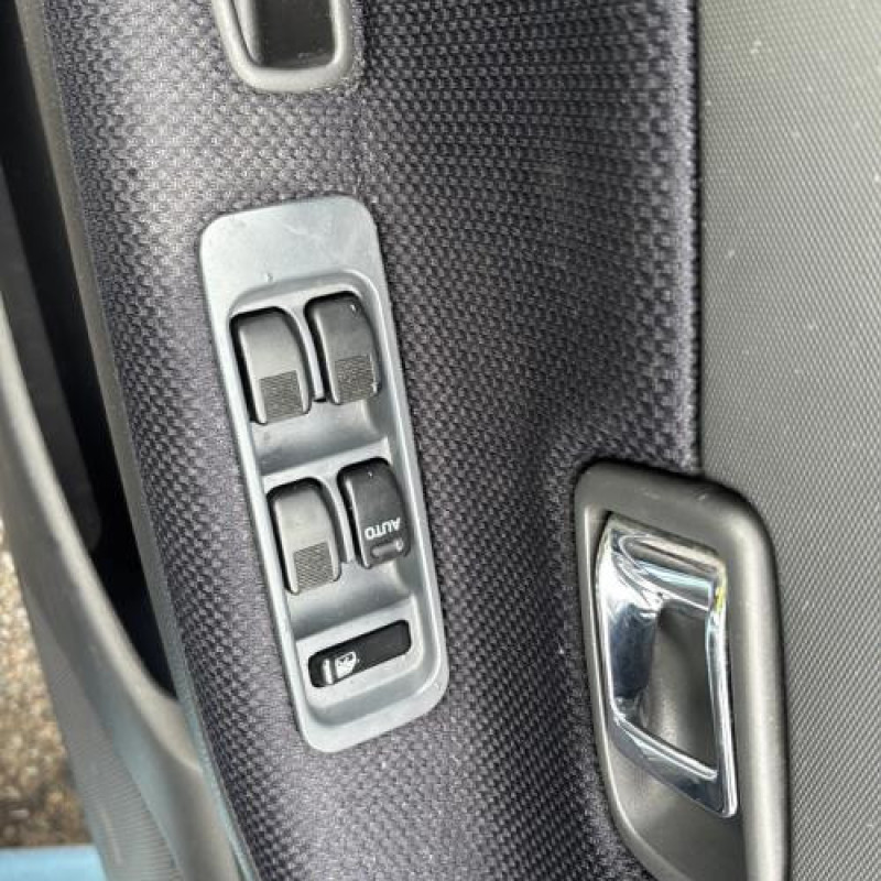 Moteur essuie glace avant DAIHATSU SIRION 1 Photo n°17