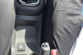 Moteur essuie glace avant SUZUKI LIANA