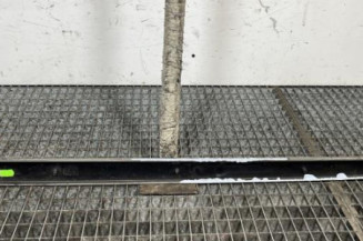 Baguette de porte avant gauche VOLKSWAGEN POLO 4