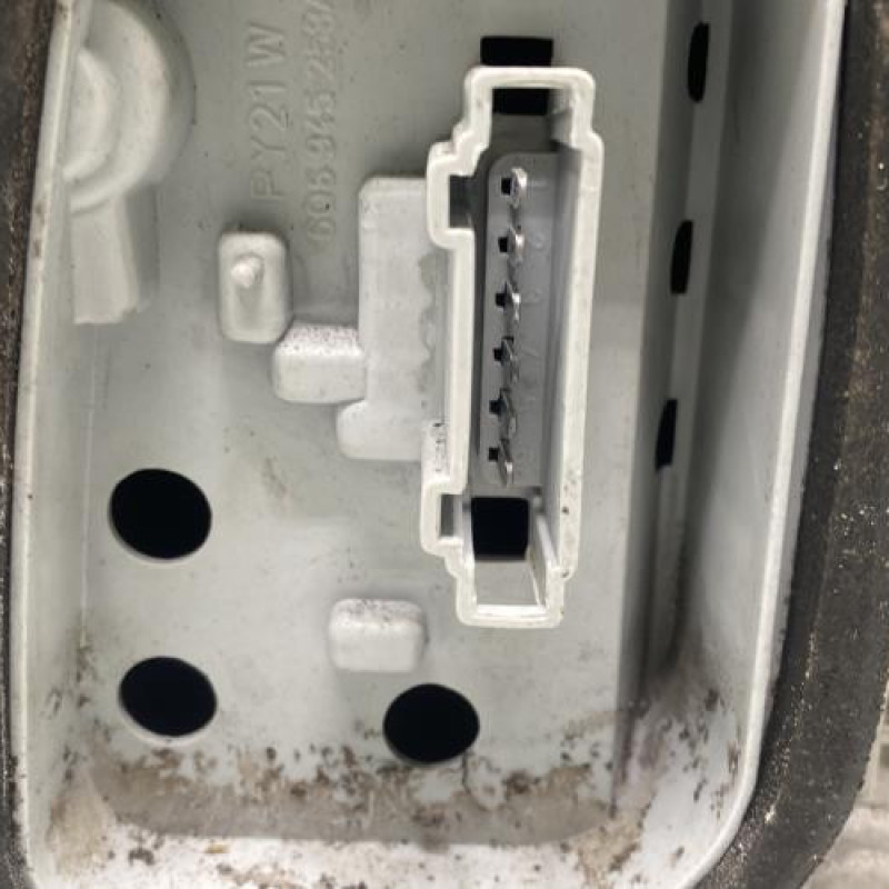 Feu arriere principal droit (feux) VOLKSWAGEN POLO 4 Photo n°3