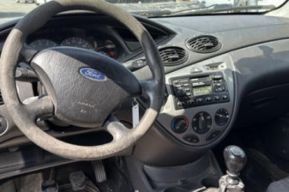 Retroviseur gauche FORD FOCUS 1