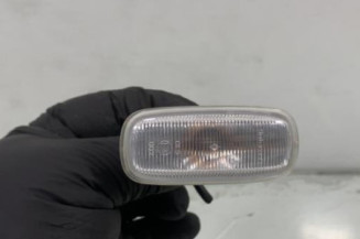 Repetiteur clignotant avant gauche (Feux) AUDI A4 1 Photo n°1