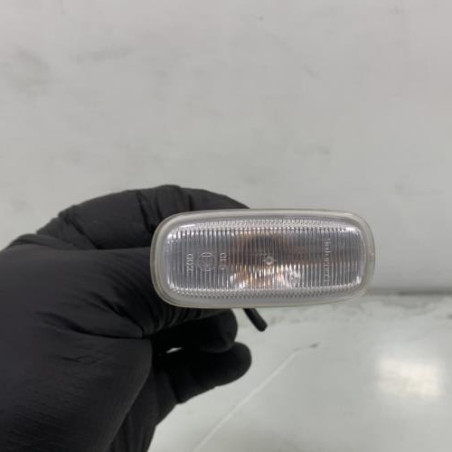 Repetiteur clignotant avant gauche (Feux) AUDI A4 1 Photo n°1