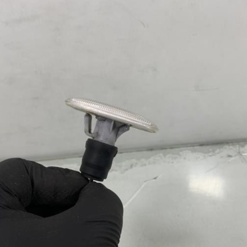 Repetiteur clignotant avant gauche (Feux) AUDI A4 1 Photo n°4