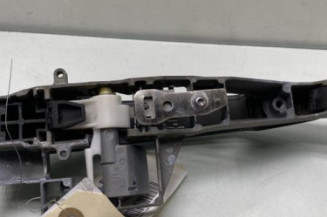 Poignee porte avant droit PEUGEOT 5008 1