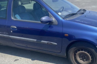 Poignee porte avant gauche RENAULT CLIO 2
