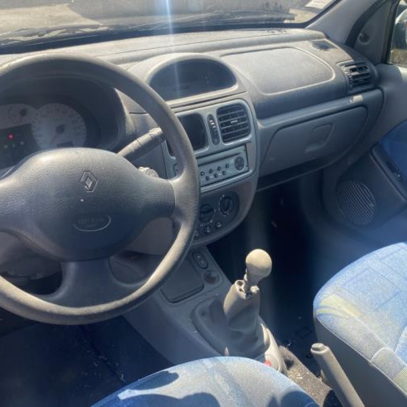 Poignee porte avant gauche RENAULT CLIO 2 Photo n°14