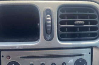 Poignee porte avant gauche RENAULT CLIO 2